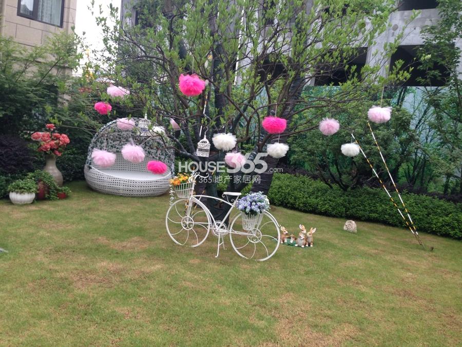 阳光城上府样板房示范区实景图 2015年6月摄